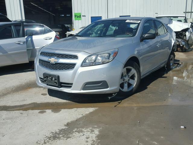 1G11A5SA1DF243431 - 2013 CHEVROLET MALIBU LS 银色 照片 2