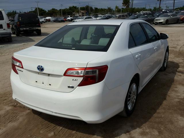 4T1BD1FK7CU014434 - 2012 TOYOTA CAMRY HYBR WHITE photo 4