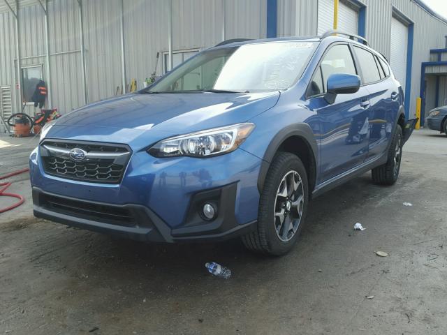 JF2GTABC6JH251547 - 2018 SUBARU CROSSTREK BLUE photo 2