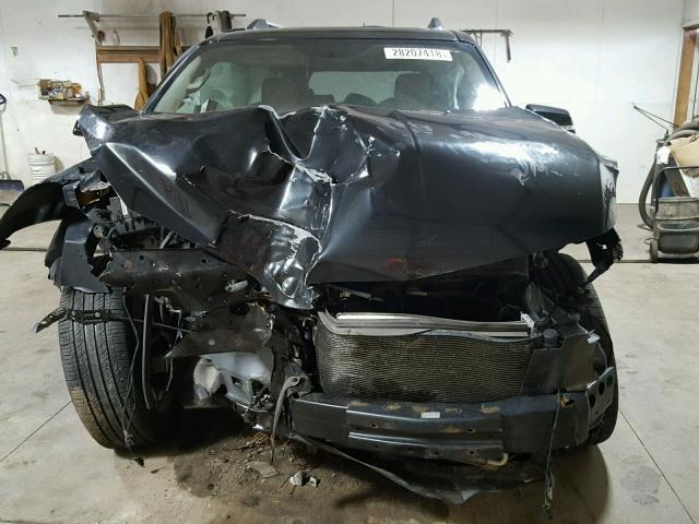 5GZLVWED3AJ127915 - 2010 SATURN OUTLOOK XR შავი ფოტო 9