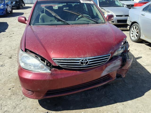 4T1BE30K95U087289 - 2005 TOYOTA CAMRY LE BURGUNDY photo 9