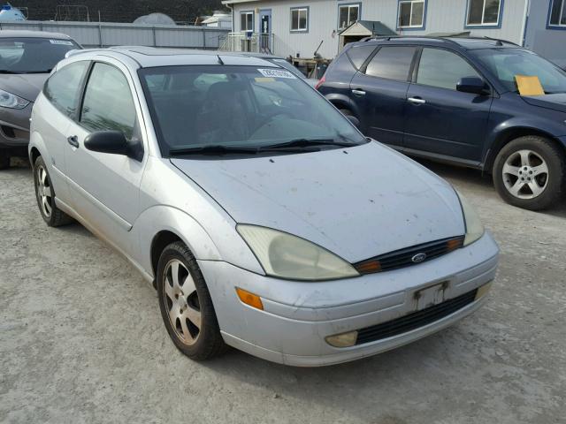 3FAFP31381R219554 - 2001 FORD FOCUS ZX3 SILVER photo 1