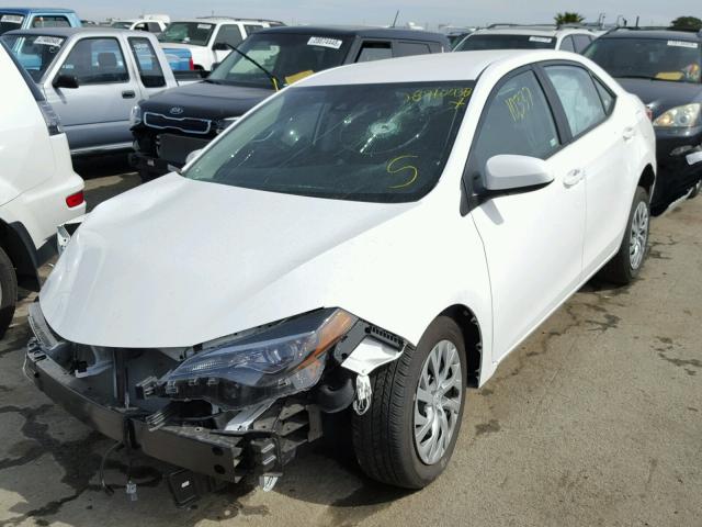 2T1BURHEXJC974447 - 2018 TOYOTA COROLLA L WHITE photo 2