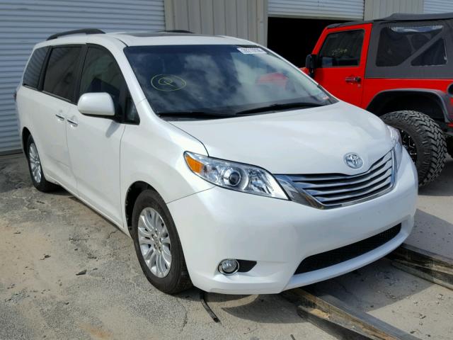 5TDYK3DC8FS527972 - 2015 TOYOTA SIENNA XLE WHITE photo 1