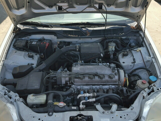 2HGEJ6613XH558485 - 1999 HONDA CIVIC BASE SILVER photo 7