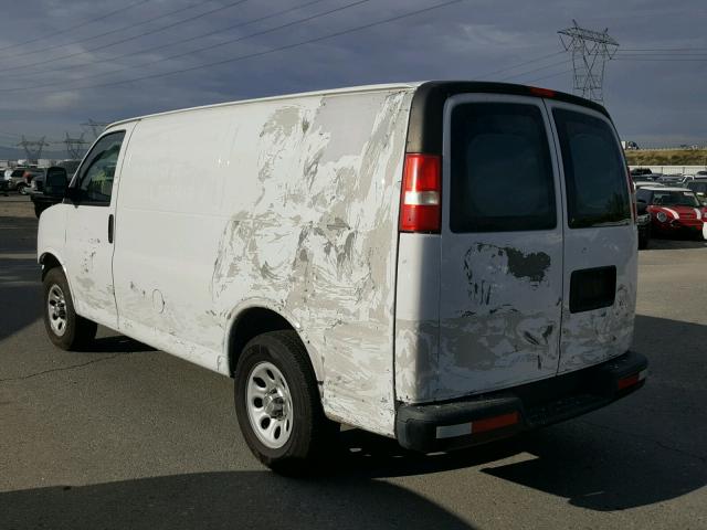 1GCSGAFX2C1188419 - 2012 CHEVROLET EXPRESS G1 WHITE photo 3