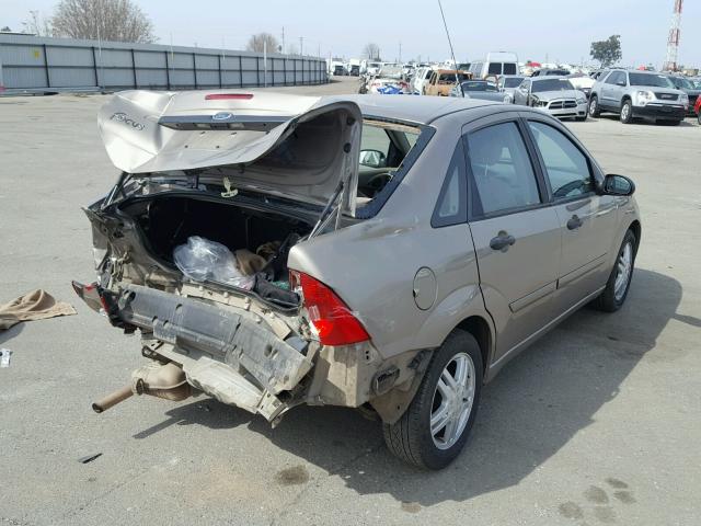 1FAFP34Z84W157431 - 2004 FORD FOCUS SE C TAN photo 4