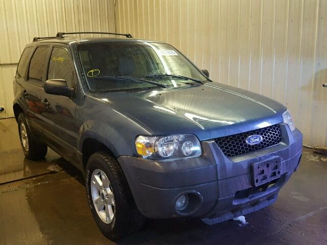 1FMYU93175DA13582 - 2005 FORD ESCAPE XLT BLUE photo 1