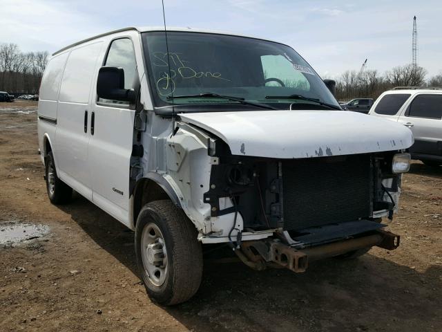 1GCHG35U251243418 - 2005 CHEVROLET EXPRESS G3 WHITE photo 1