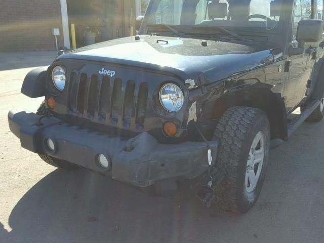 1J4BA3H12AL105749 - 2010 JEEP WRANGLER U BLACK photo 9