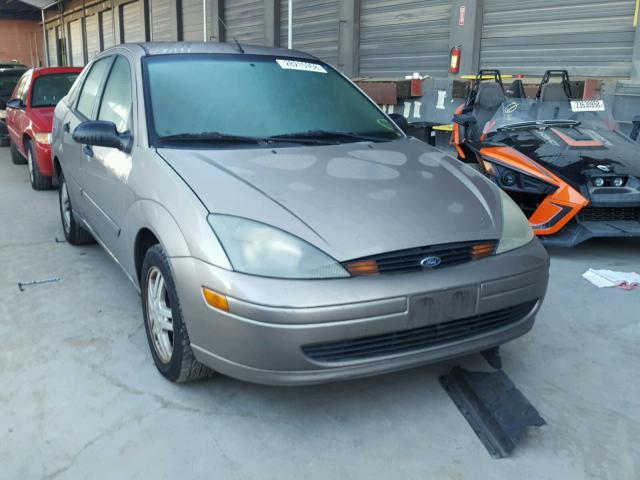 1FAFP34Z74W156870 - 2004 FORD FOCUS SE C GRAY photo 1