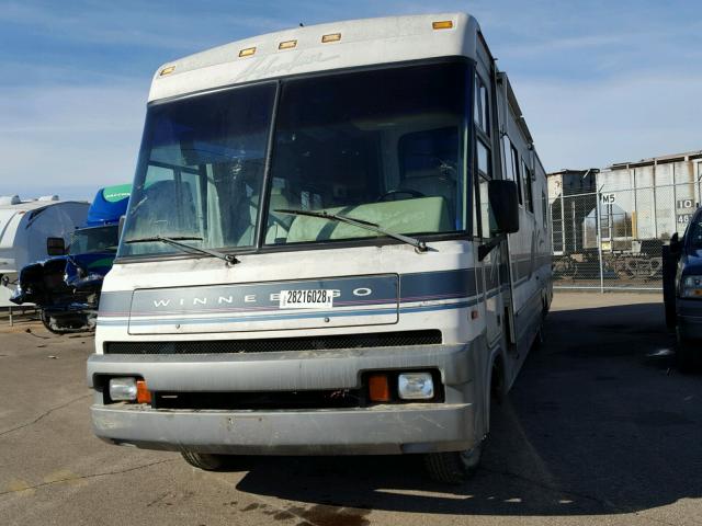 3FCMF53G4VJA00871 - 1997 WINNEBAGO WINNEBAGO WHITE photo 2