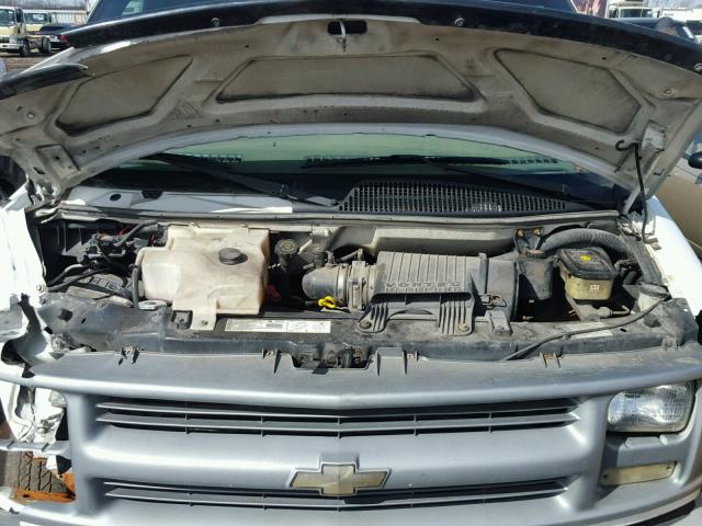 1GCEG15W411241897 - 2001 CHEVROLET EXPRESS G1 WHITE photo 7