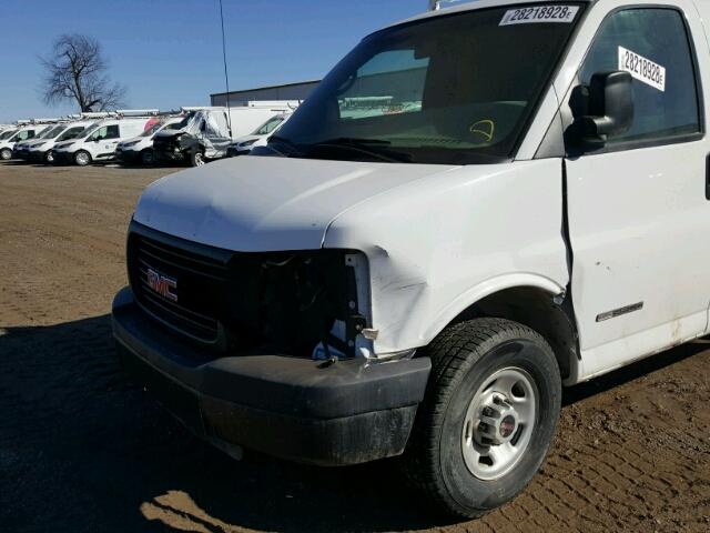 1GTHG35V651165203 - 2005 GMC SAVANA G35 WHITE photo 9