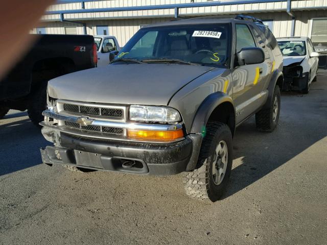 1GNCT18X34K157860 - 2004 CHEVROLET BLAZER TAN photo 2