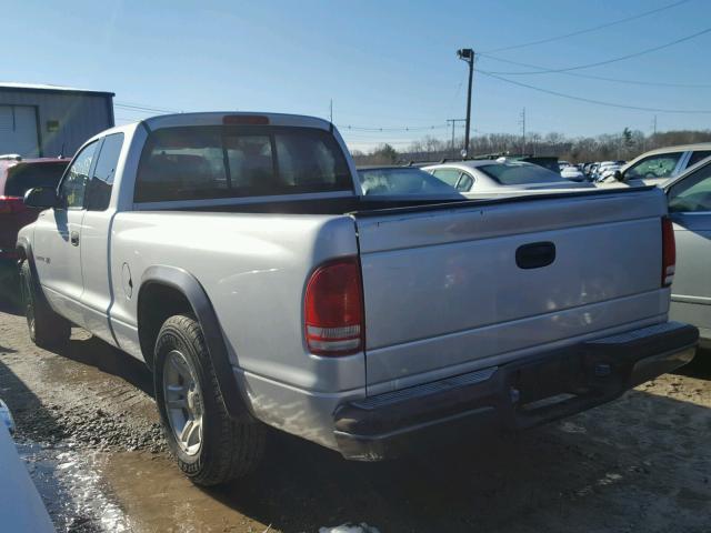 1B7GL12X02S668944 - 2002 DODGE DAKOTA BAS SILVER photo 3