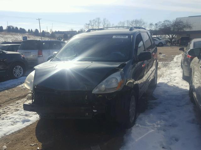 5TDBA23C75S044878 - 2005 TOYOTA SIENNA LE GREEN photo 2