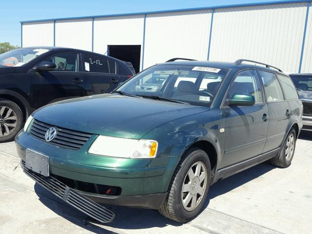 WVWND23B2YE180602 - 2000 VOLKSWAGEN PASSAT GLS GREEN photo 2