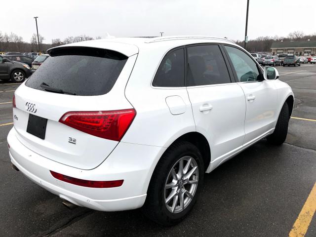 WA1LKAFP5AA092892 - 2010 AUDI Q5 PREMIUM WHITE photo 4