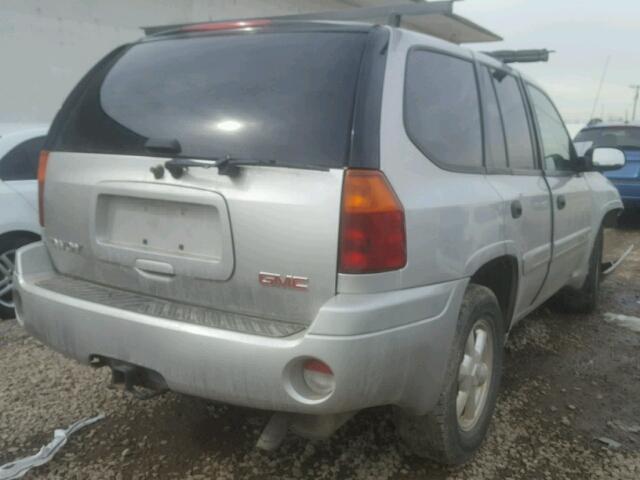 1GKDT13S042346592 - 2004 GMC ENVOY SILVER photo 4