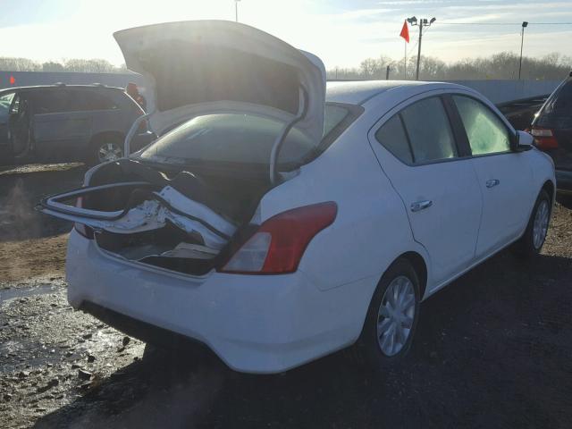 3N1CN7AP9HL860578 - 2017 NISSAN VERSA S WHITE photo 3