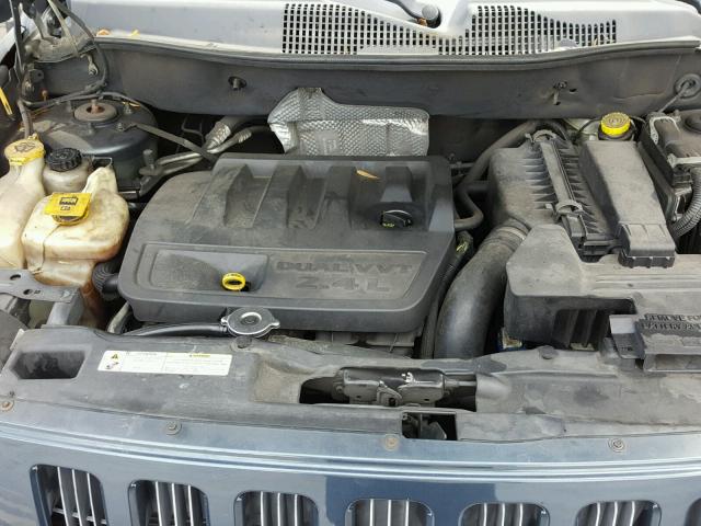 1J8FT57W87D241972 - 2007 JEEP COMPASS LI GRAY photo 7