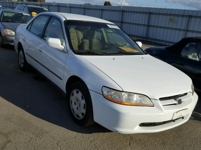 JHMCG6655YC002298 - 2000 HONDA ACCORD LX WHITE photo 1