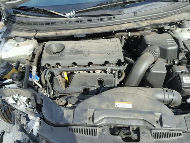 KNAFW6A31B5333105 - 2011 KIA FORTE SX SILVER photo 7