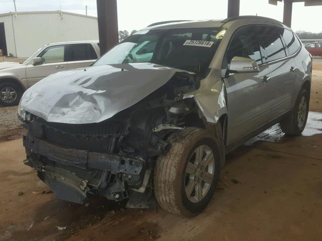 1GNLRFED7AS131666 - 2010 CHEVROLET TRAVERSE L SILVER photo 2