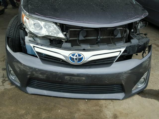 4T1BD1FK9EU136148 - 2014 TOYOTA CAMRY HYBR CHARCOAL photo 9