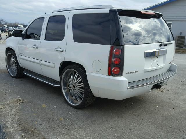 1GKFK63858J131170 - 2008 GMC YUKON DENA WHITE photo 3