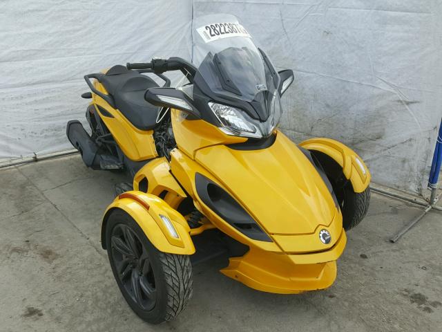 2BXNCBC14DV000714 - 2013 CAN-AM SPYDER ROA YELLOW photo 1