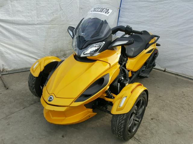 2BXNCBC14DV000714 - 2013 CAN-AM SPYDER ROA YELLOW photo 2