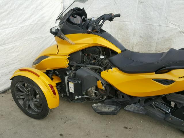 2BXNCBC14DV000714 - 2013 CAN-AM SPYDER ROA YELLOW photo 9