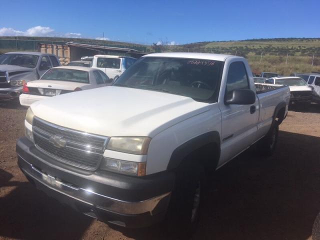 1GCHC24U97E200424 - 2007 CHEVROLET SILVERADO WHITE photo 2