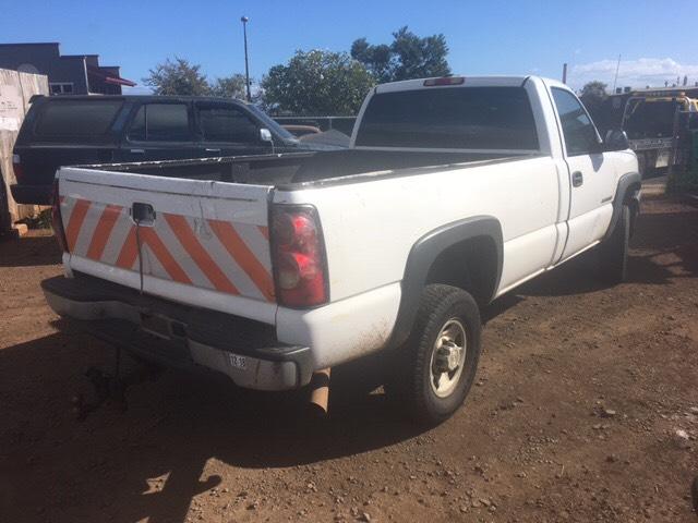 1GCHC24U97E200424 - 2007 CHEVROLET SILVERADO WHITE photo 4