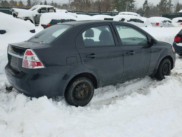 KL1TD5DE3AB112714 - 2010 CHEVROLET AVEO LS BLACK photo 4