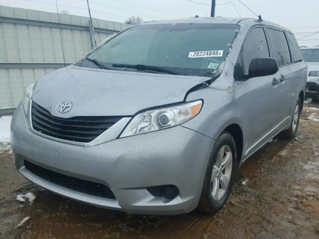 5TDZK3DC5ES491760 - 2014 TOYOTA SIENNA BAS GRAY photo 2