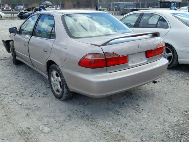 1HGCG6673XA144597 - 1999 HONDA ACCORD EX GOLD photo 3