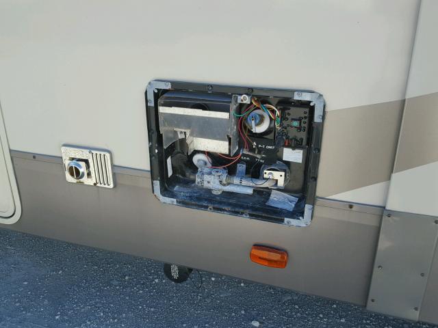 573FR3321F1200914 - 2015 WILDWOOD REFLECTION GRAY photo 8