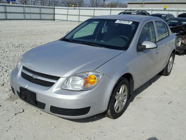 1G1AL54FX57568142 - 2005 CHEVROLET COBALT LS SILVER photo 2