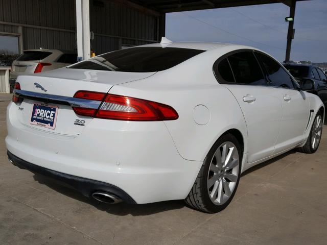 SAJWJ0EF1D8S89483 - 2013 JAGUAR XF WHITE photo 4