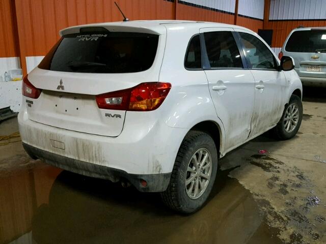 4A4AJ3AU8DE604594 - 2013 MITSUBISHI RVR SE WHITE photo 4