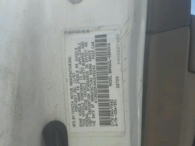 4T1BG22K4WU246240 - 1998 TOYOTA CAMRY CE WHITE photo 10