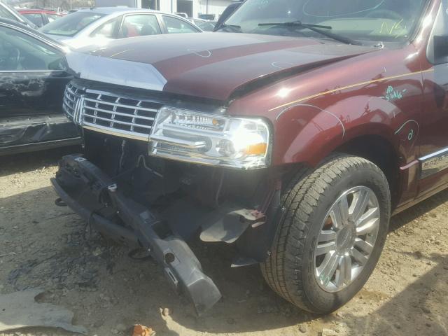 5LMJJ3J5XBEJ02353 - 2011 LINCOLN NAVIGATOR 栗色 照片 9