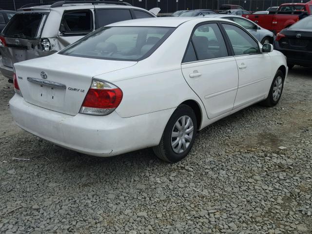 4T1BE30K05U622980 - 2005 TOYOTA CAMRY LE WHITE photo 4