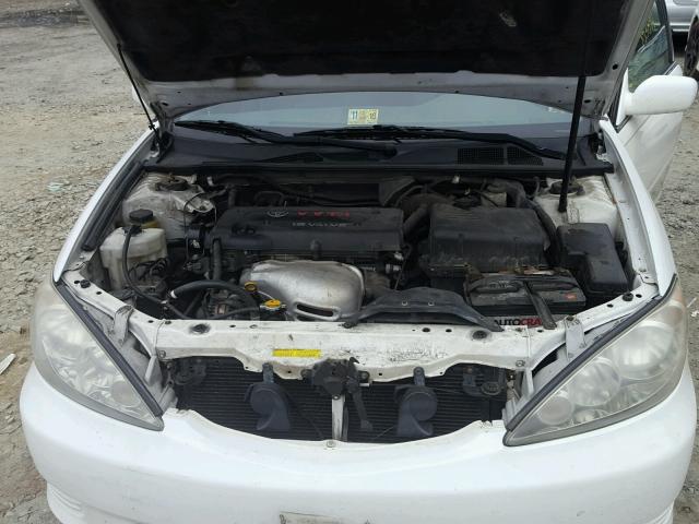 4T1BE30K05U622980 - 2005 TOYOTA CAMRY LE WHITE photo 7