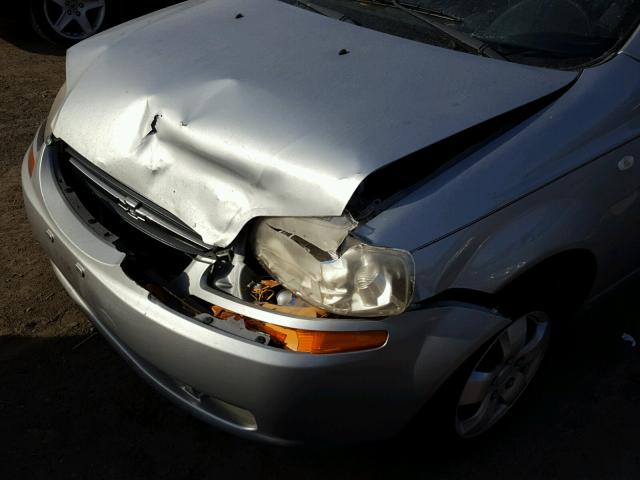 KL1TD56646B648617 - 2006 CHEVROLET AVEO BASE SILVER photo 9