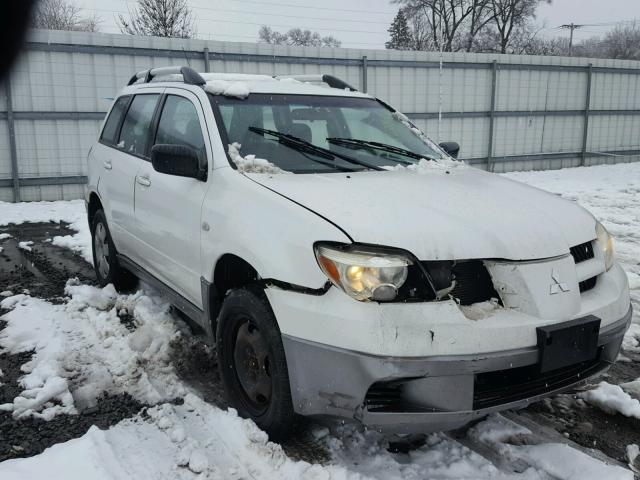 JA4LZ31FX6U044235 - 2006 MITSUBISHI OUTLANDER WHITE photo 1