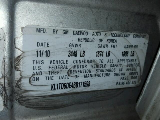 KL1TD6DE4BB171598 - 2011 CHEVROLET AVEO LS SILVER photo 10